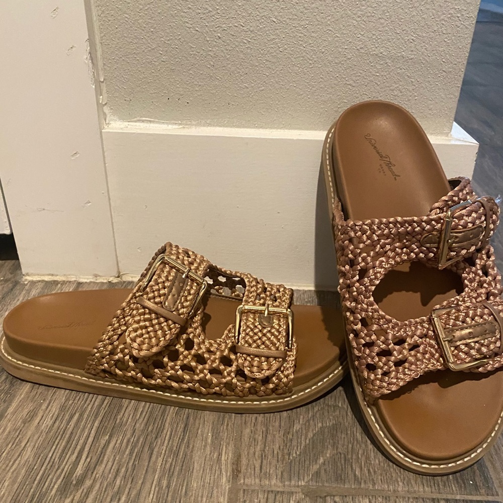 Braided Double-Buckle Sandal in Rose Gold - Women Shoes Size 8 Universal Thread - Picture 3 of 5